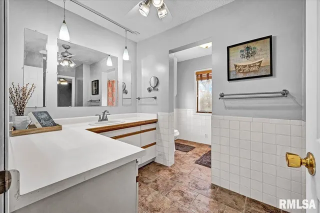 $239,900 | 10520 West Sir Durham Court, Mapleton, IL 61547