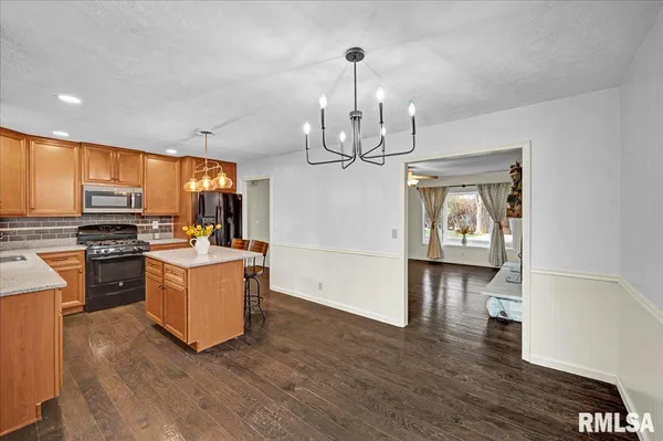 $239,900 | 10520 West Sir Durham Court, Mapleton, IL 61547