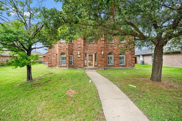$350,000 | 4005 Cavalier Drive, Rowlett, TX 75088