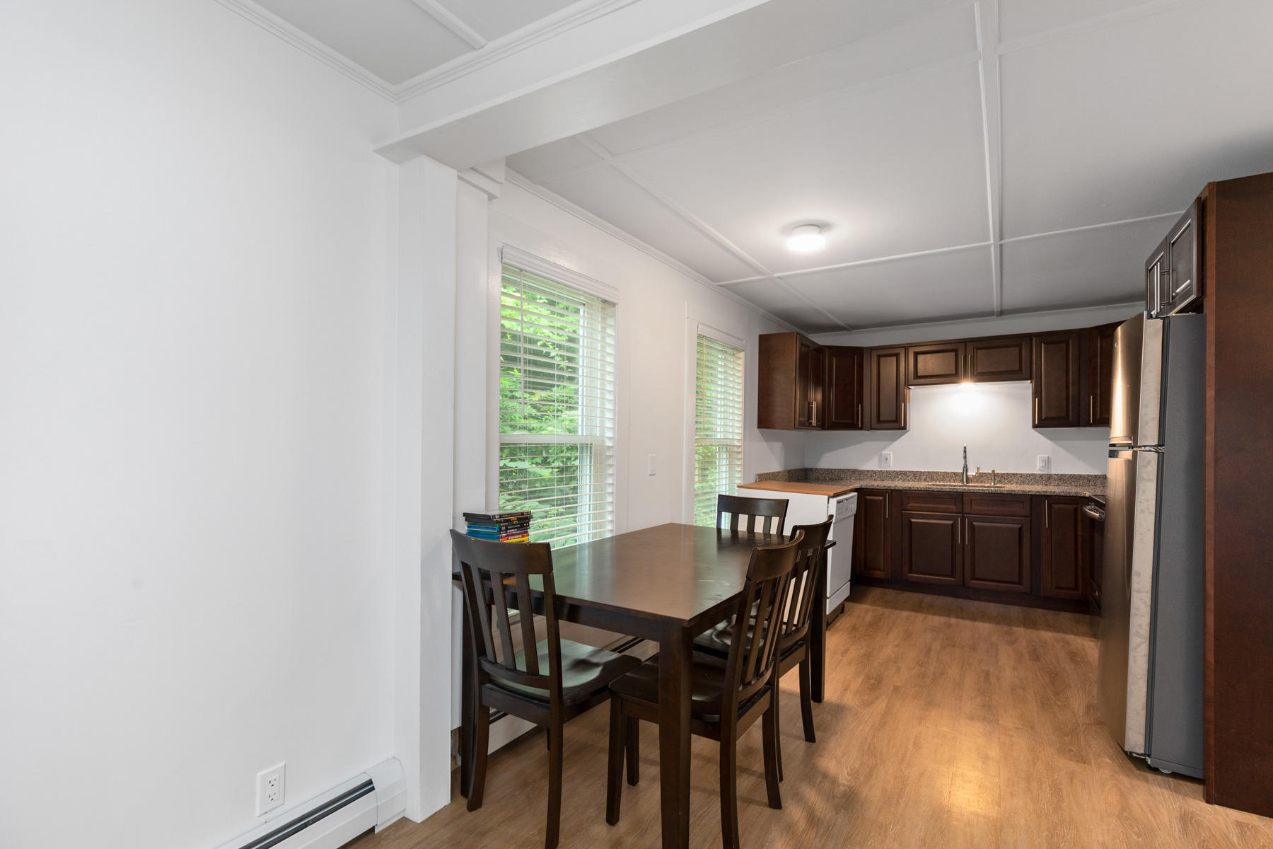91 Sullivan Street Berwick, ME 03901 - Photo 11 of 54 Secoast-Re-Photos-8