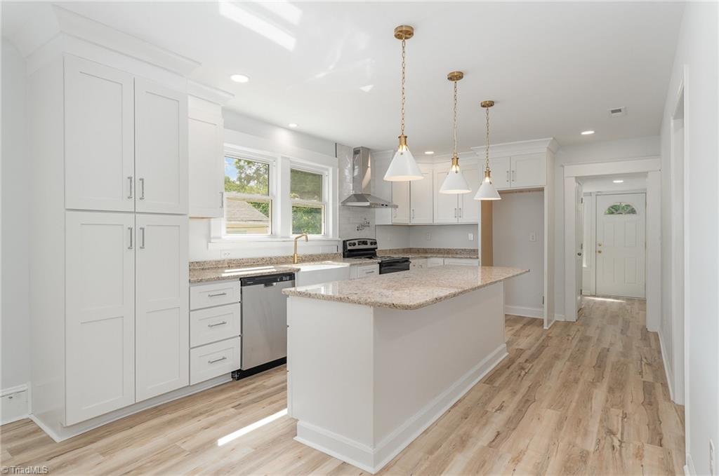 304 Louise Avenue High Point, NC 27262 - Photo 11 of 38