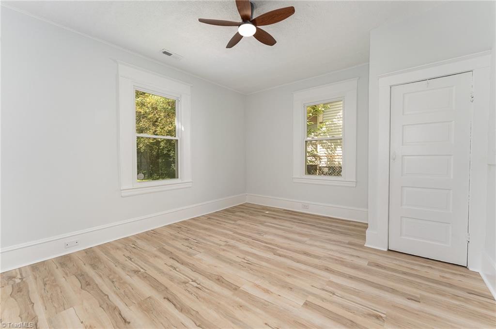 304 Louise Avenue High Point, NC 27262 - Photo 20 of 38