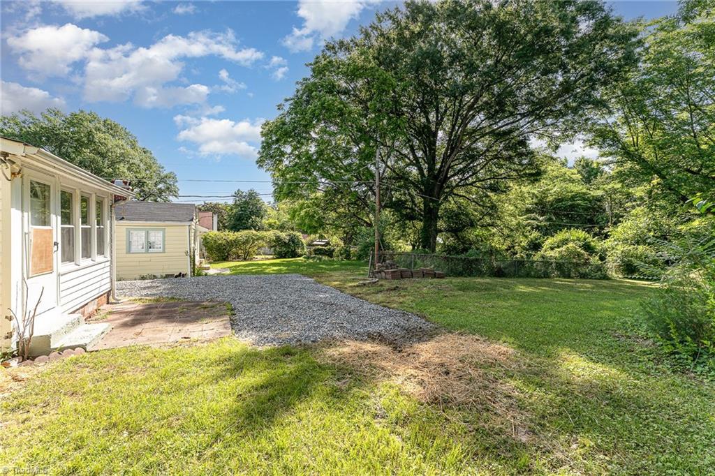 304 Louise Avenue High Point, NC 27262 - Photo 25 of 38