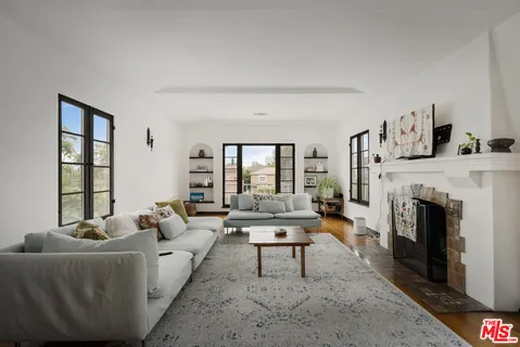 $1,995,000 | 844 South Curson Avenue, Los Angeles, CA 90036