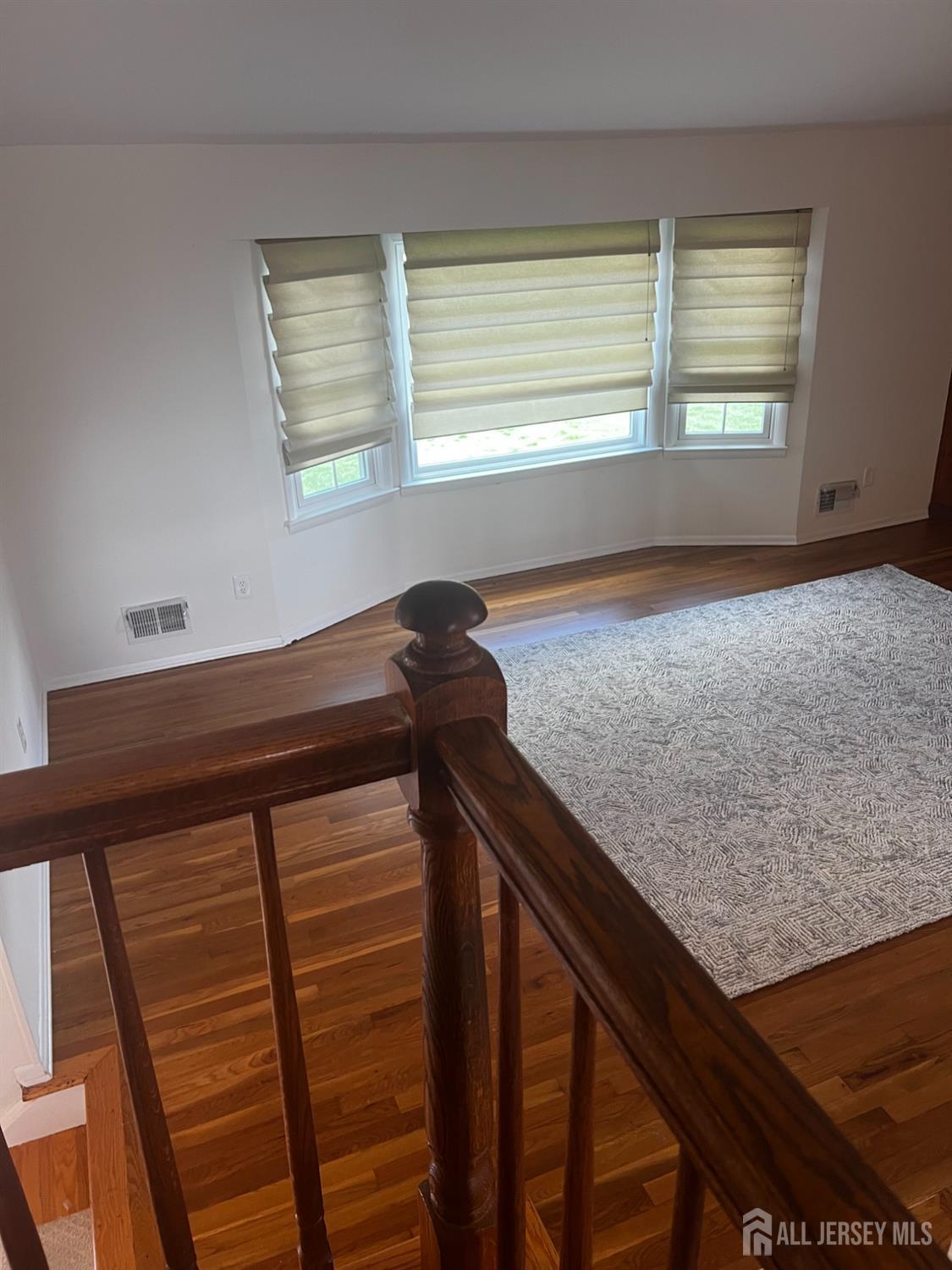 43 Lydia Lane Edison, NJ 08817 - Photo 8 of 29