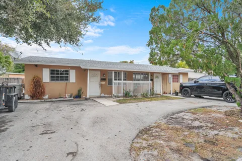$550,000 | 2040 Northeast 2nd Terrace, Pompano Beach, FL 33060