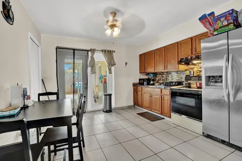 $550,000 | 2040 Northeast 2nd Terrace, Pompano Beach, FL 33060