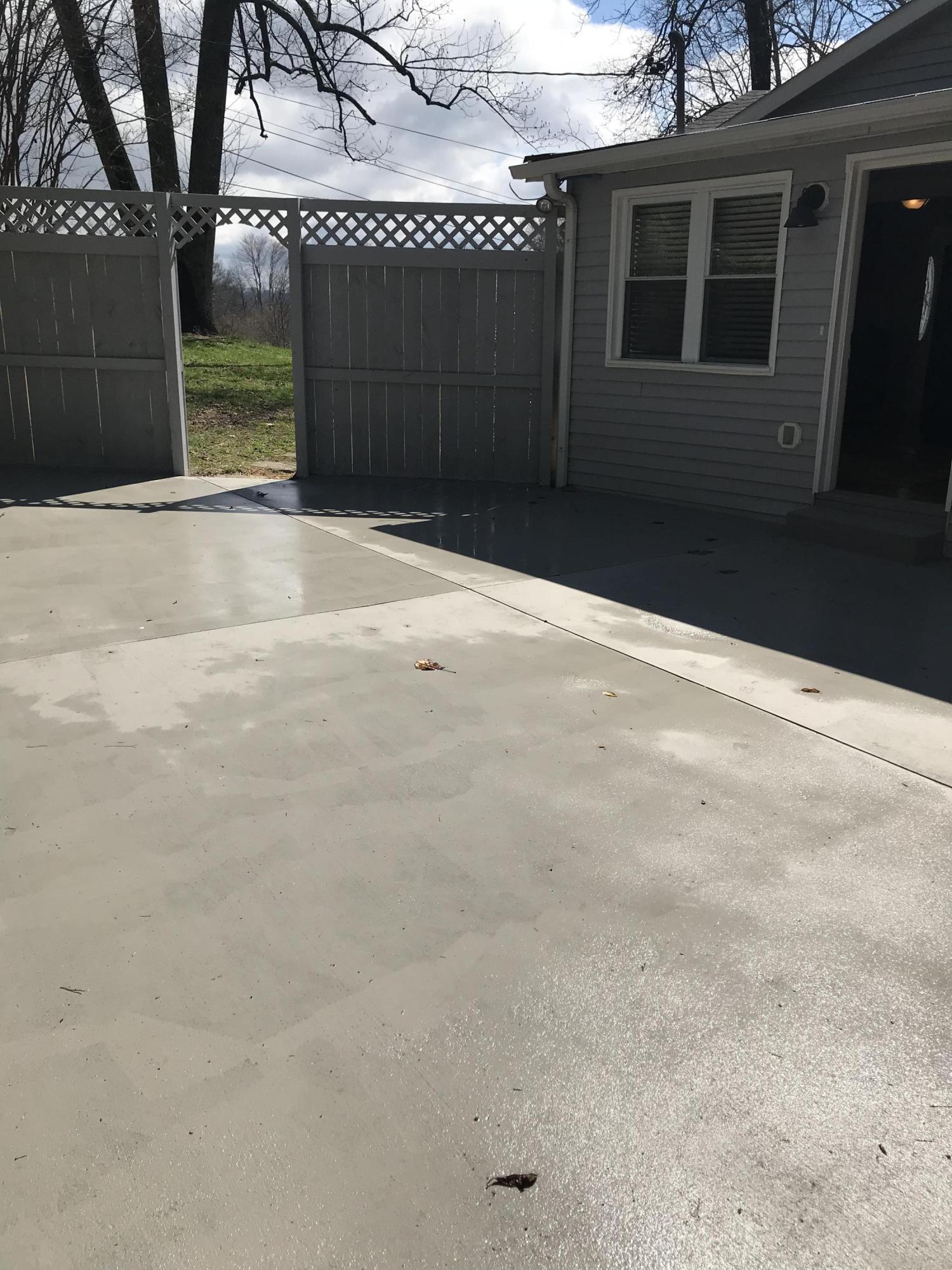 8025 Bell Road Knoxville, TN 37938 - Photo 2 of 20 Sherry Pic 16