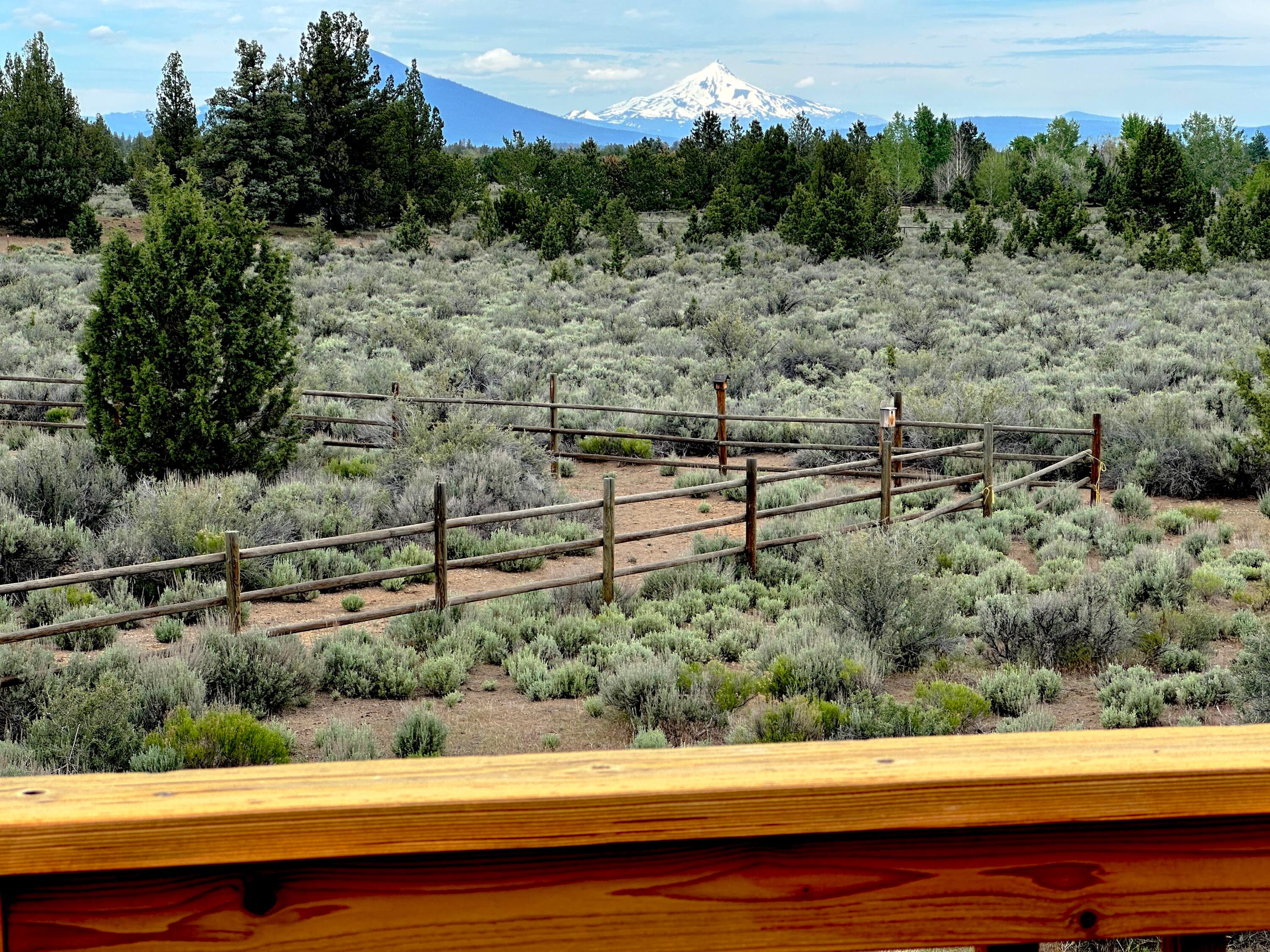 66465 Jericho Road Bend, OR 97703 - Photo 15 of 59 16