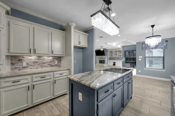 $699,000 | 11486 Oak Springs Drive, Willis, TX 77378