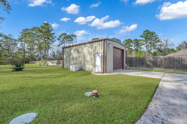 $699,000 | 11486 Oak Springs Drive, Willis, TX 77378