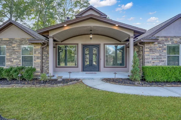 $699,000 | 11486 Oak Springs Drive, Willis, TX 77378