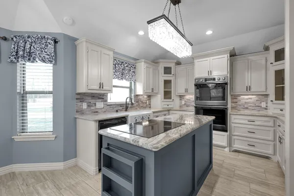 $699,000 | 11486 Oak Springs Drive, Willis, TX 77378