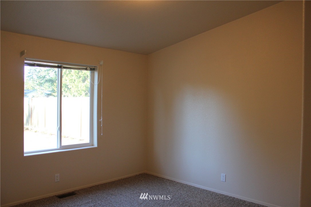 262 Port Hadlock Heights Road Port Hadlock, WA 98339 - Photo 5 of 22