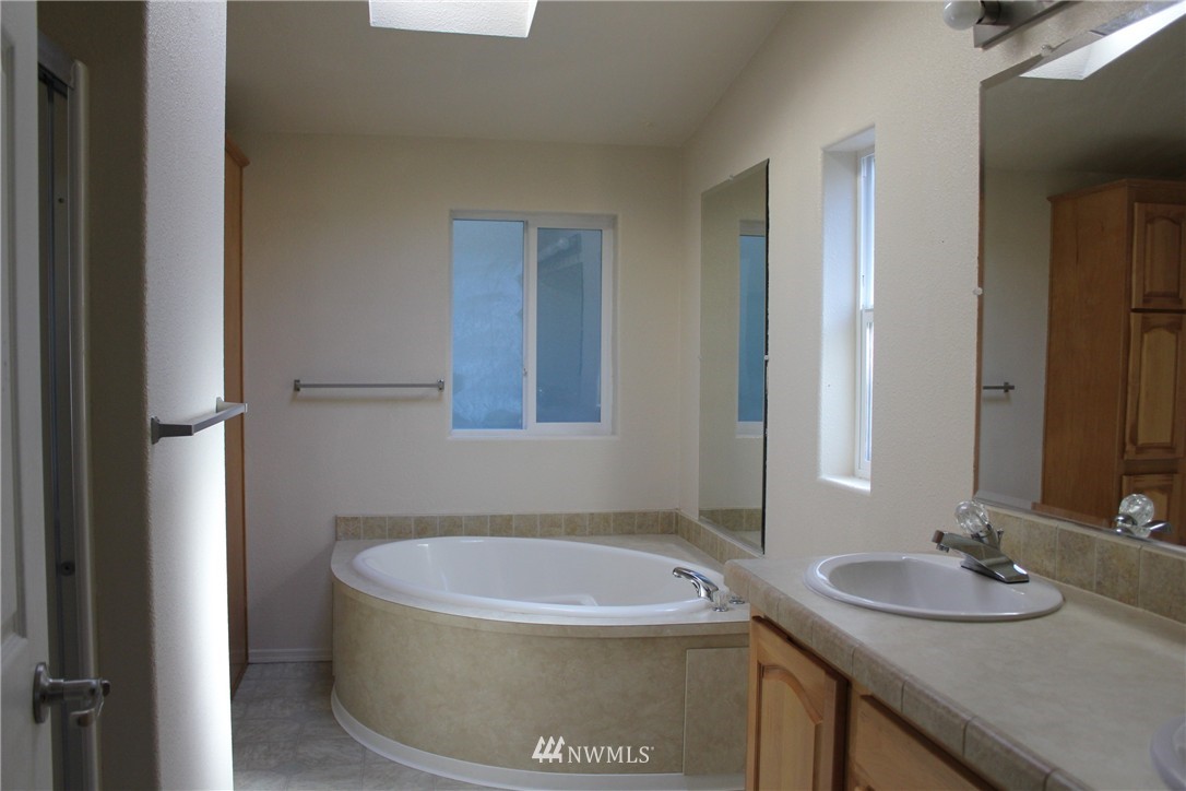 262 Port Hadlock Heights Road Port Hadlock, WA 98339 - Photo 10 of 22