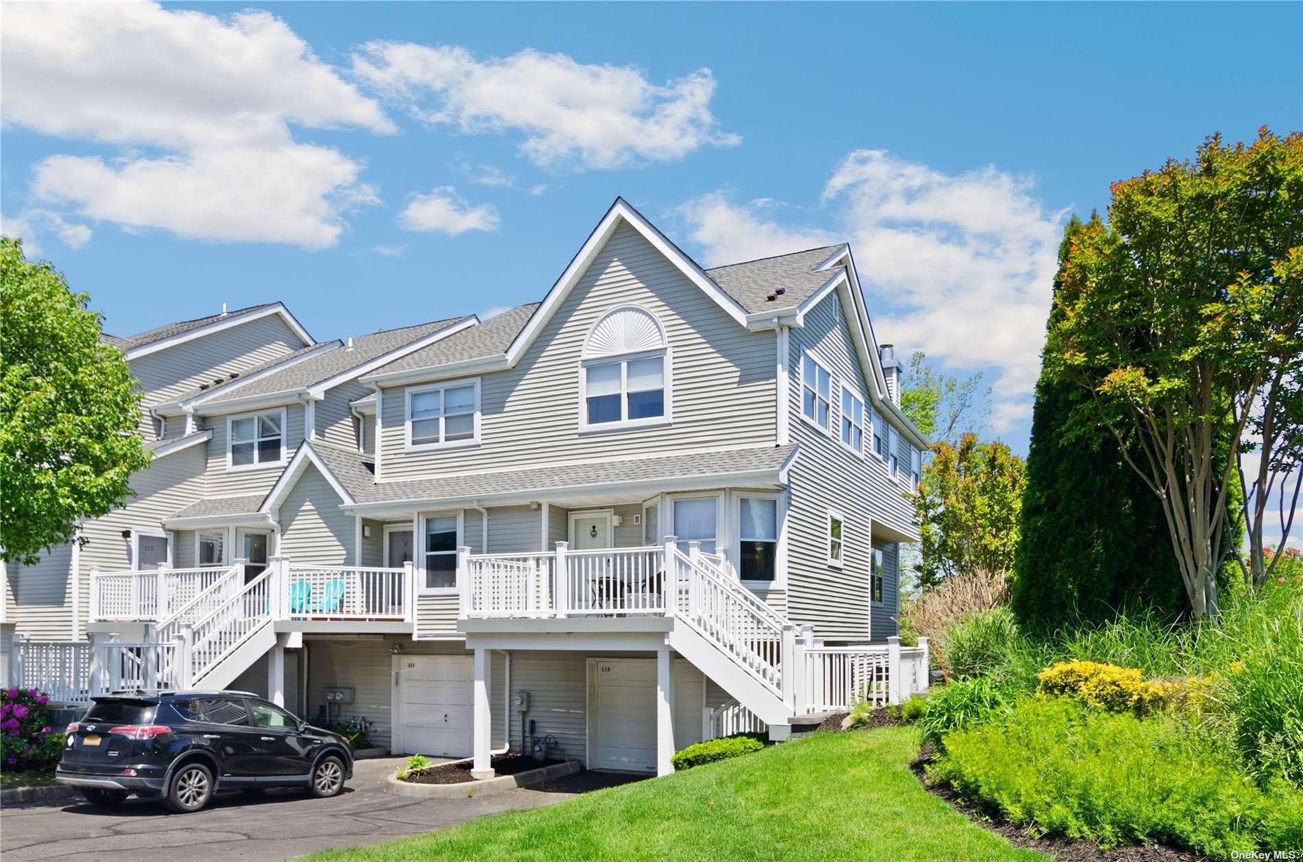 118 Leeward Lane, Unit 118, Port Jefferson, NY 11777 Compass