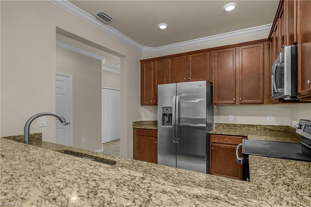 2754 Citrus Street Naples, FL 34120 - Photo 10 of 38