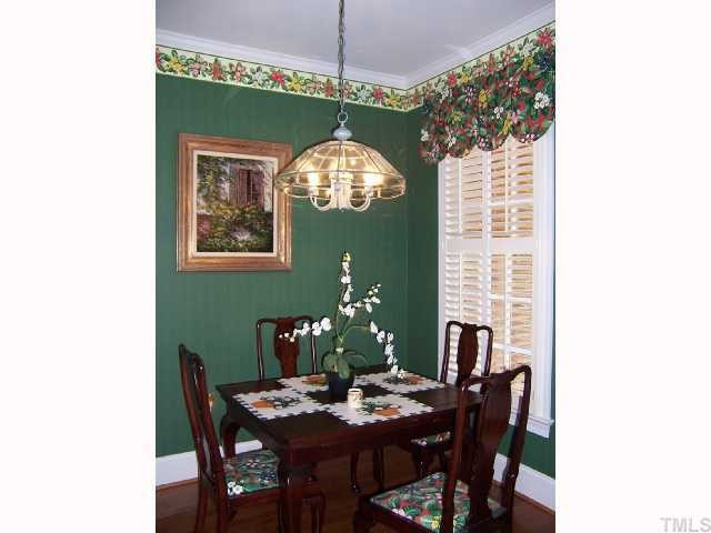 2313 Elmsford Way Raleigh, NC 27608 - Photo 6 of 12 Breakfast Area