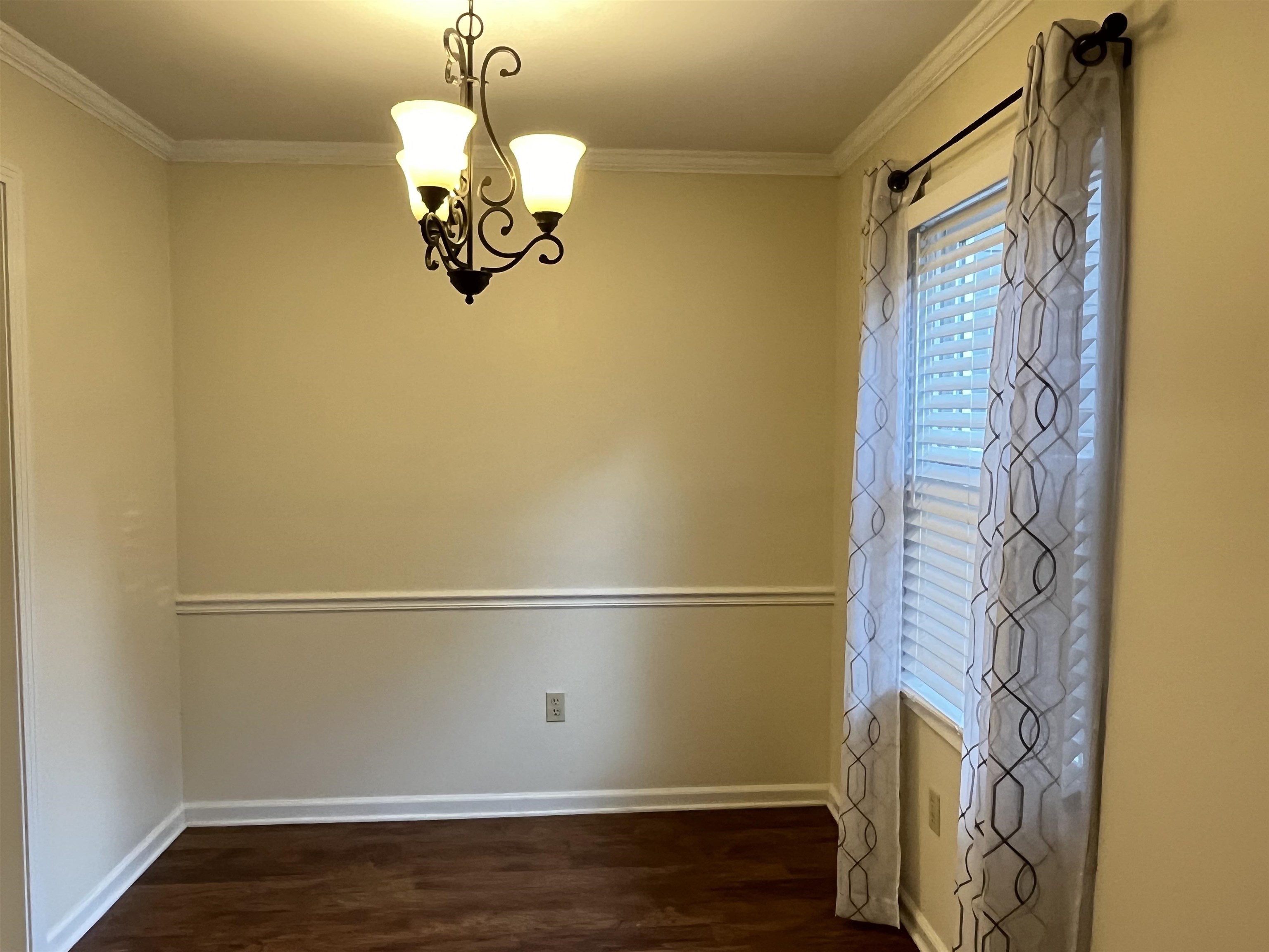 6960 Country Road Germantown, TN 38138 - Photo 19 of 36 a view of entryway with wooden floor