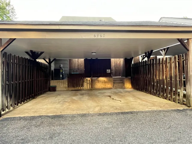 $289,900 | 6960 Country Road, Germantown, TN 38138