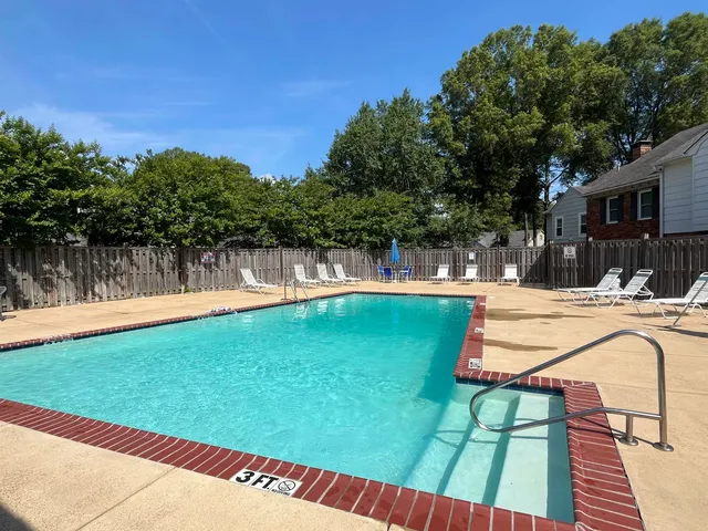 $289,900 | 6960 Country Road, Germantown, TN 38138