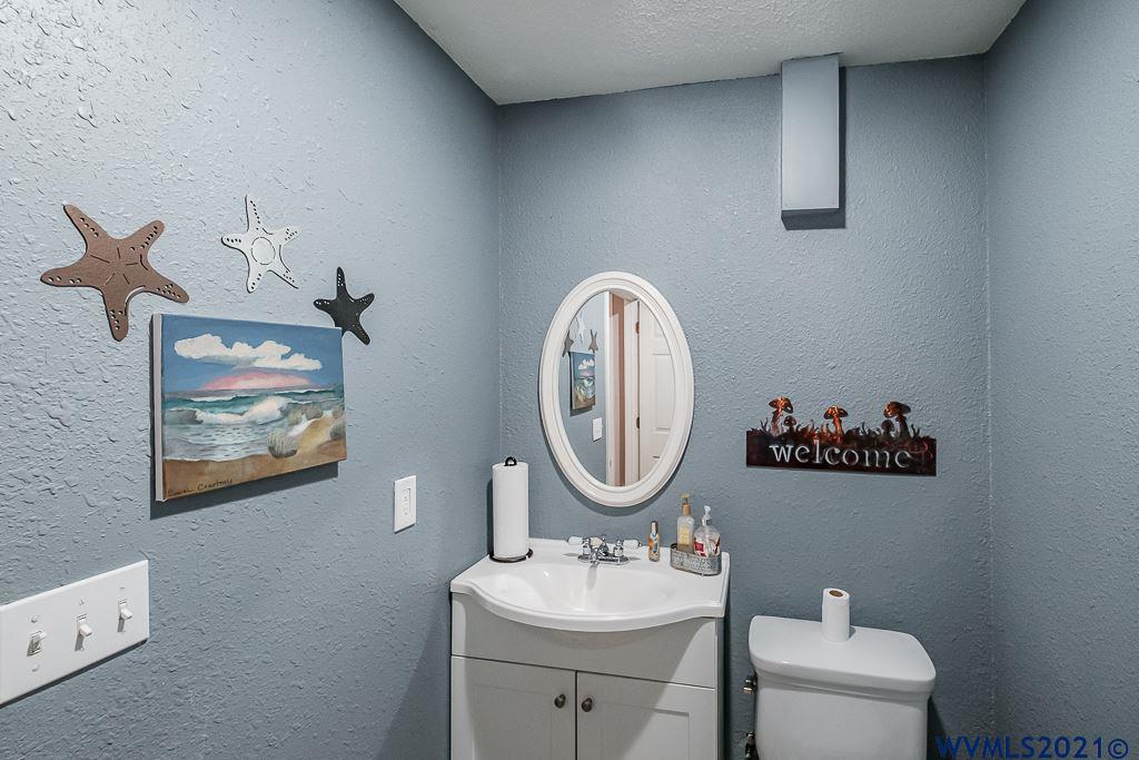317 Southeast 3rd Avenue Albany, OR 97321 - Photo 31 of 39