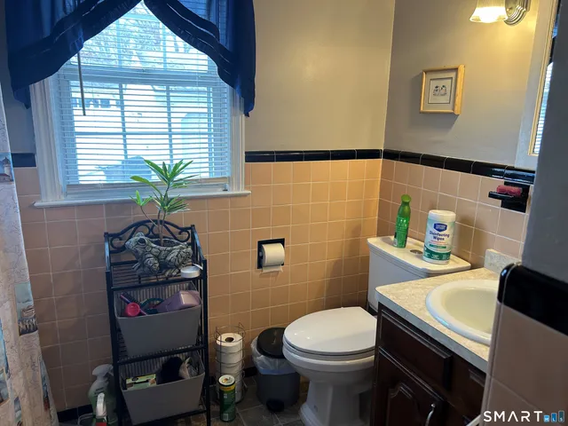 $399,900 | 75 Osborne Street, Stratford, CT 06614