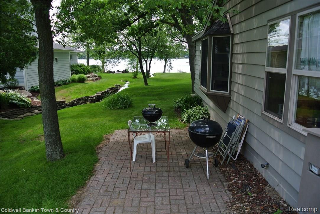 10237 Carmer Road Fenton, MI 48430 - Photo 12 of 27 DSC_3799.JPG