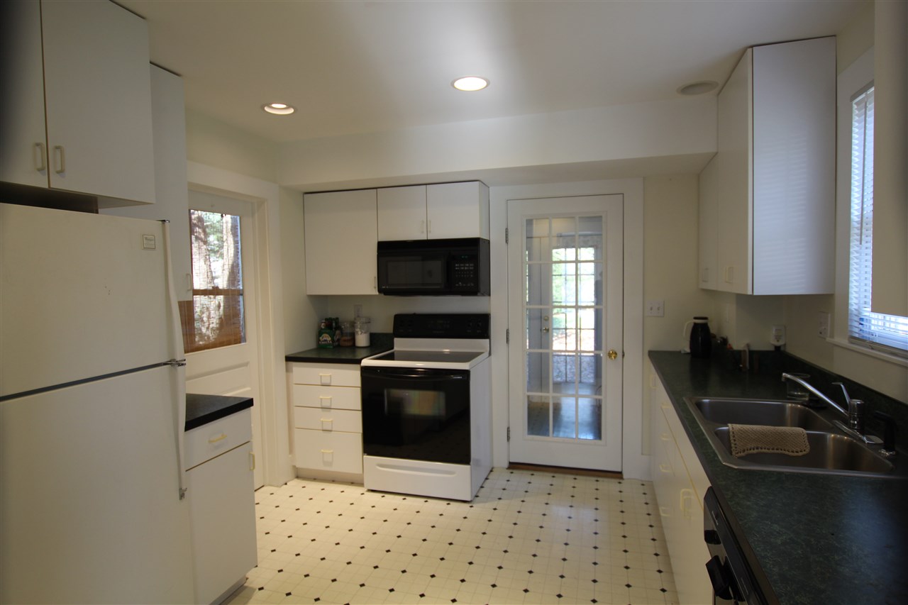 51 Edgerton Street Rutland, VT 05701 - Photo 8 of 25