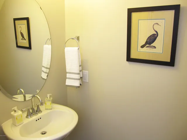 $1,995 | 1670 Fallen Leaf Lane, Unit C, Wilmington, NC 28403