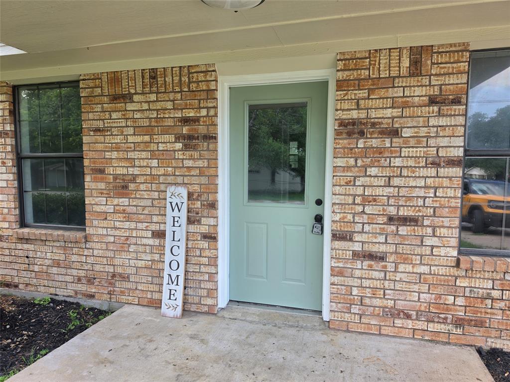 1701 Saddle Road Granbury, TX 76049 - Photo 2 of 14