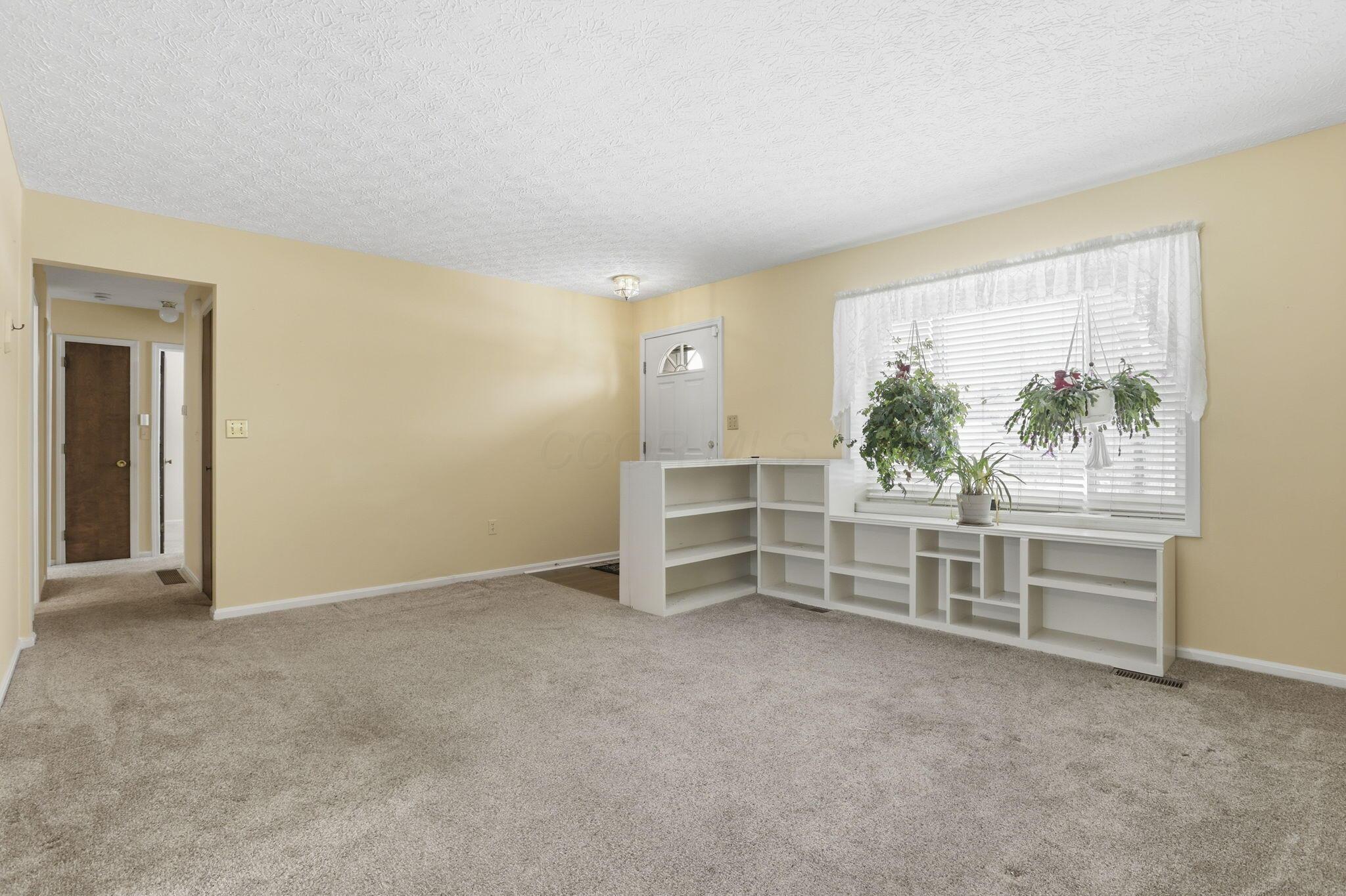 602 Deanna Stroll Road Heath, OH 43056 - Photo 6 of 31 7-web-or-mls-0V3A6266