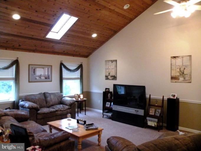 620 Old Love Point Road Stevensville, MD 21666 - Photo 23 of 30 Living Room #2