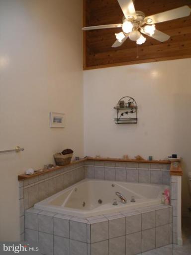 620 Old Love Point Road Stevensville, MD 21666 - Photo 7 of 30 Master Bath #2
