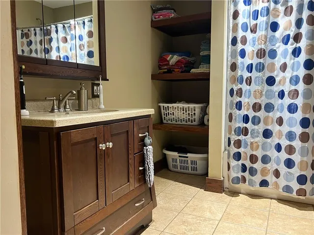 $279,000 | 523 West Walnut Street, Mound City, KS 66056