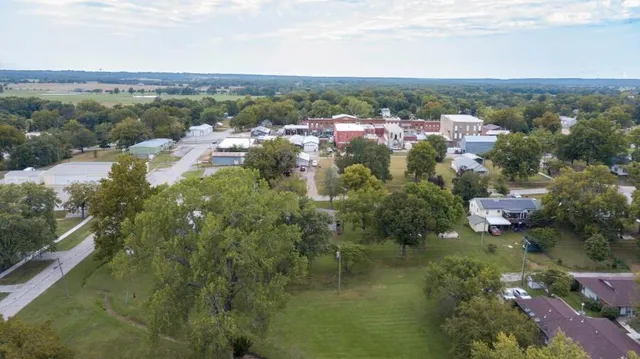 $279,000 | 523 West Walnut Street, Mound City, KS 66056