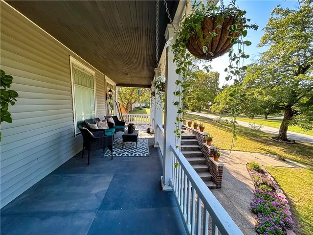 $279,000 | 523 West Walnut Street, Mound City, KS 66056