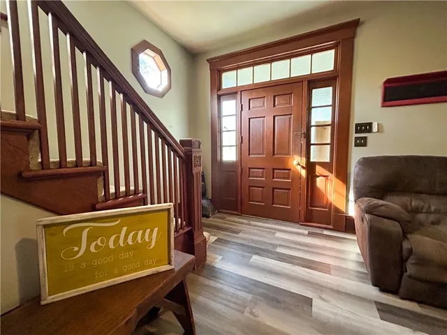 $279,000 | 523 West Walnut Street, Mound City, KS 66056