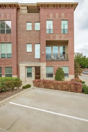 $4,400 | 101 Decker Court, Unit 501, Irving, TX 75062
