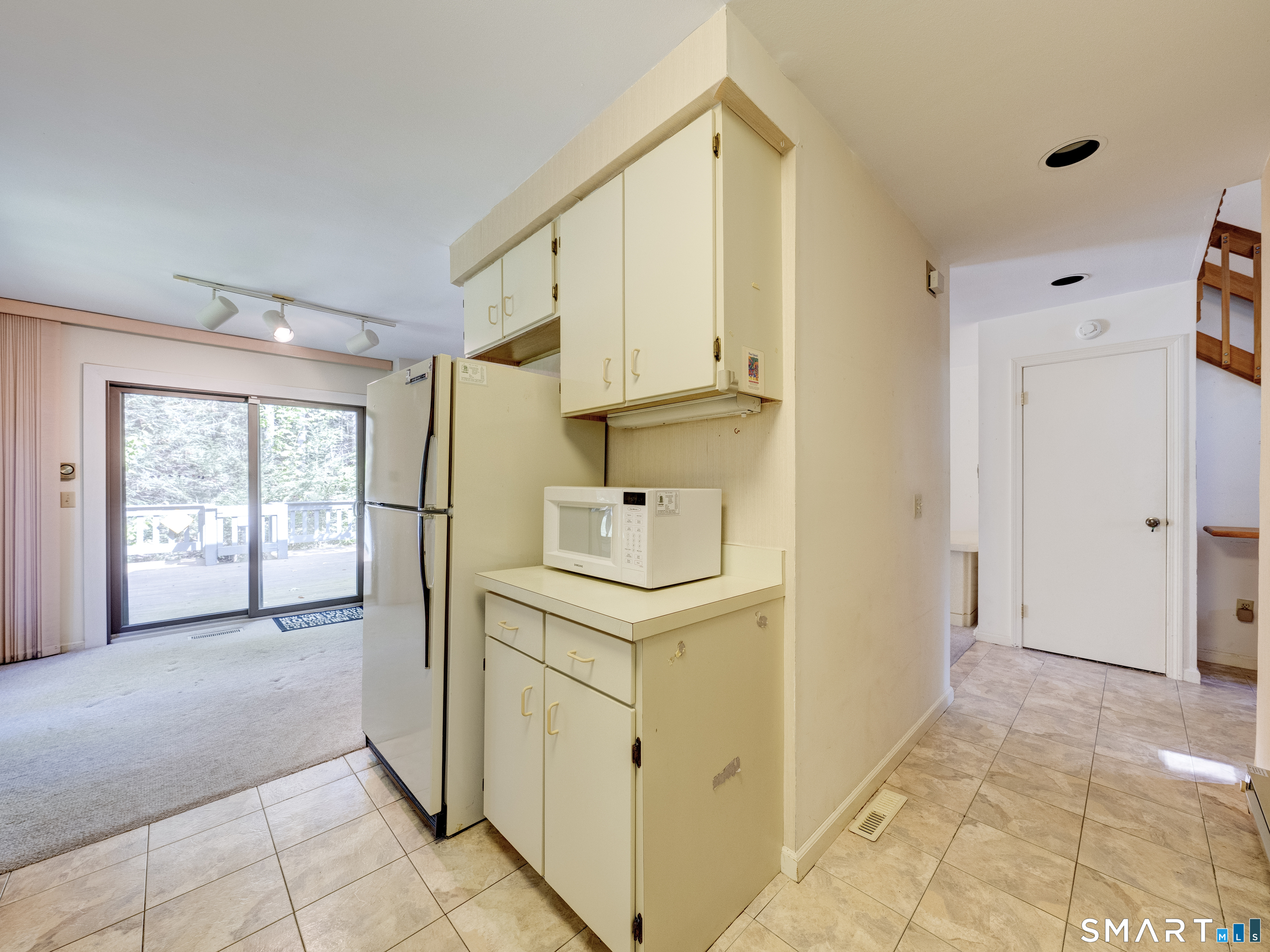 478 Evergreen Road Torrington, CT 06790 - Photo 12 of 39 Kitchen to dining