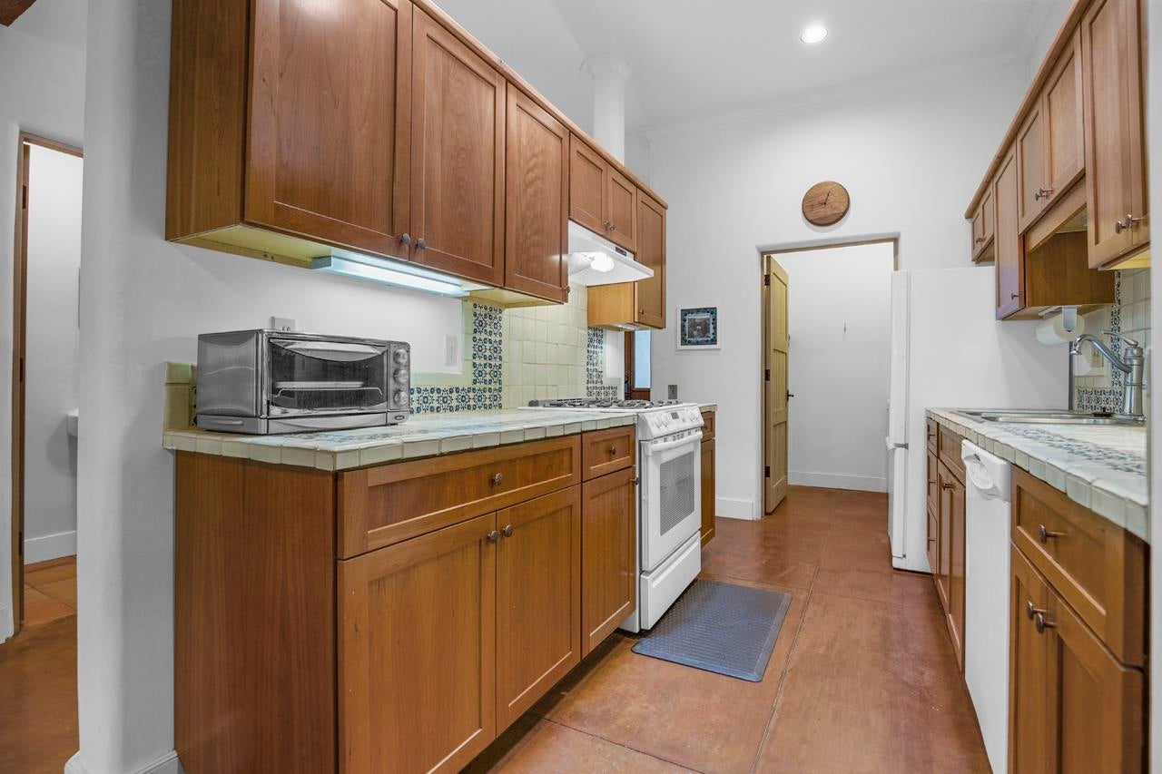 205 Upper Ranchitos Road, Unit 17 Taos, NM 87571 - Photo 7 of 32 Gallery Image 7