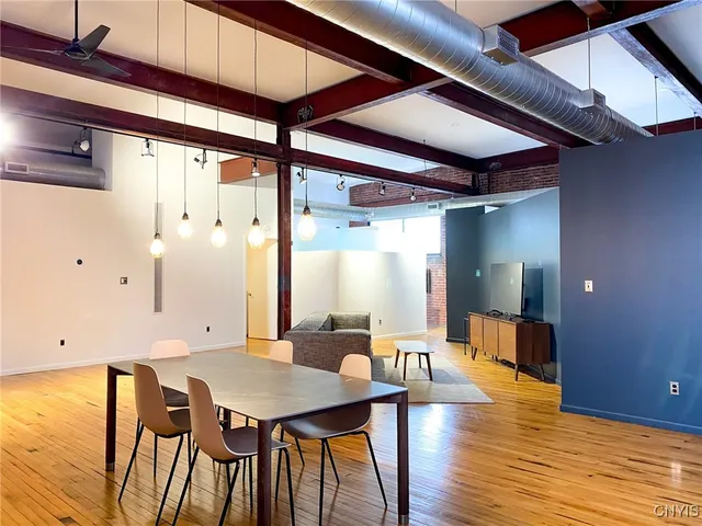 $2,850 | 412 Main Street, Unit 202, Utica, NY 13501