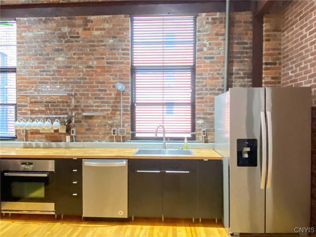 412 Main Street, Unit 202 Utica, NY 13501 - Photo 16 of 34