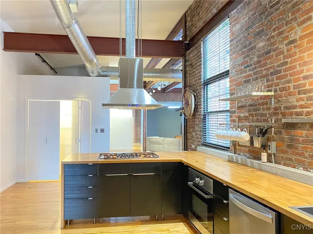 $2,850 | 412 Main Street, Unit 202, Utica, NY 13501