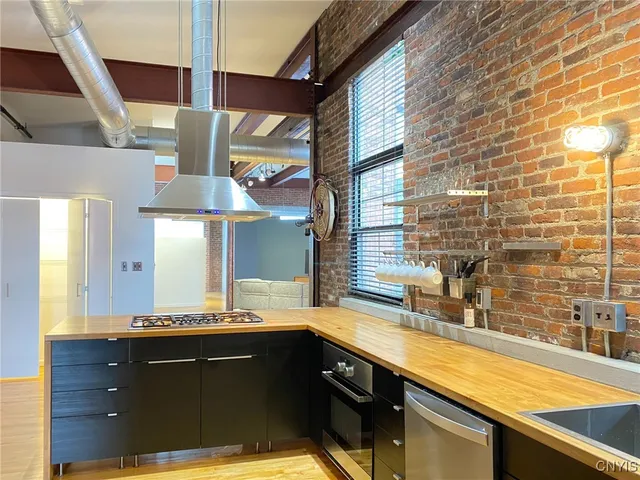 $2,850 | 412 Main Street, Unit 202, Utica, NY 13501