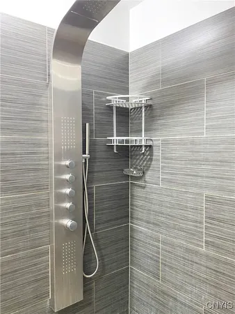 $1,950 | 412 Main Street, Unit 202, Utica, NY 13501