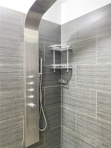 $2,850 | 412 Main Street, Unit 202, Utica, NY 13501