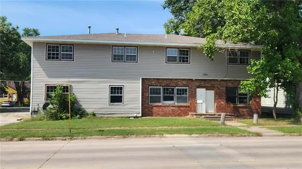 $335,000 | 1910 South Joplin Street, Pittsburg, KS 66762
