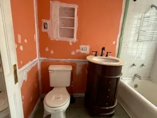 $69,900 | 306 Elizabeth Street, Calumet City, IL 60409