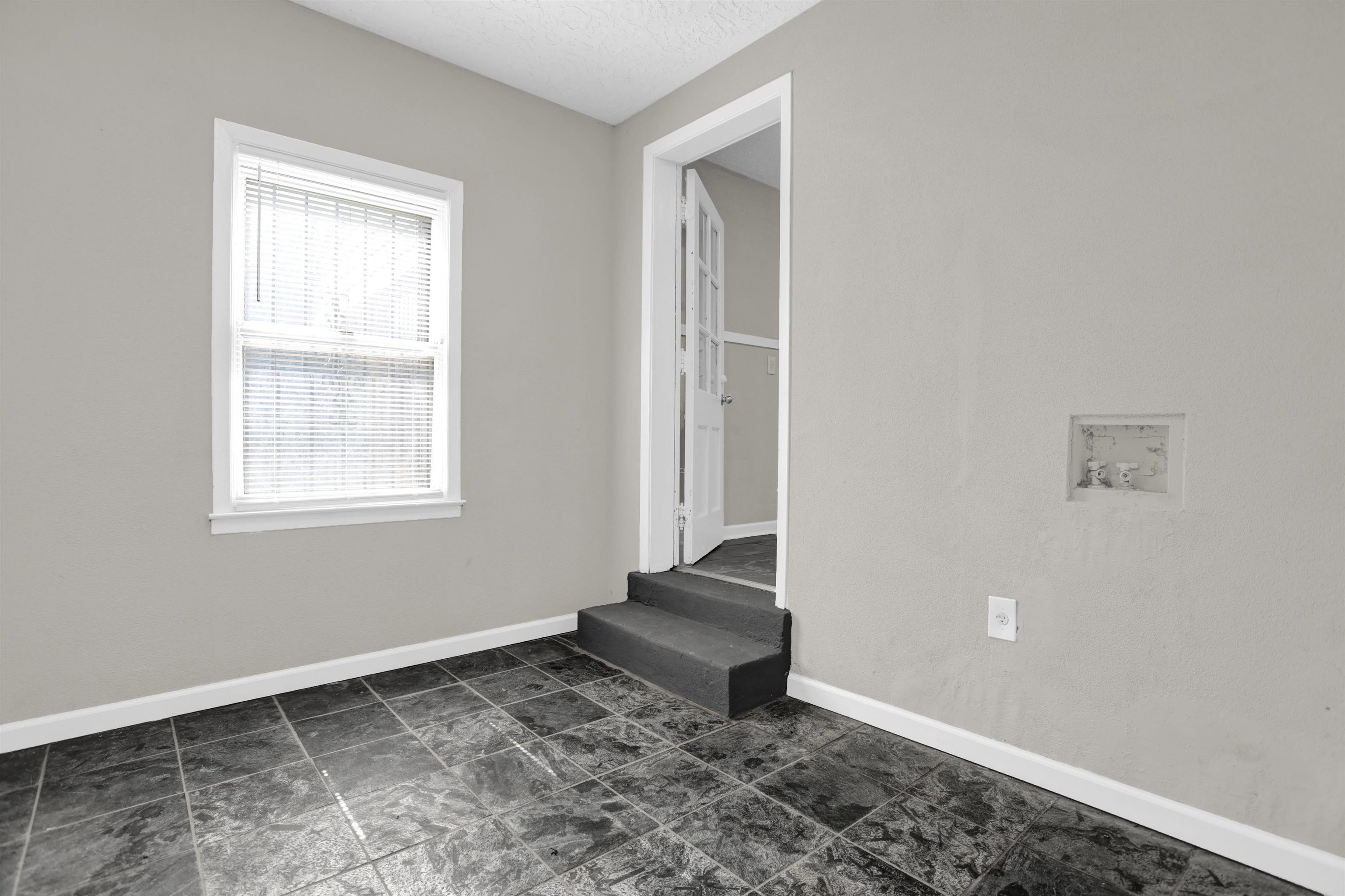 3257 Millington Road Memphis, TN 38127 - Photo 20 of 31 Spare room featuring baseboards